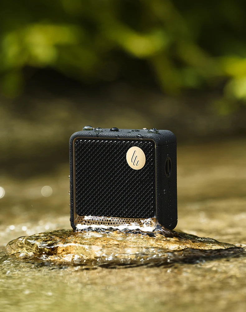 Edifier ES20 Portable Bluetooth Speaker Wireless Speaker IP67 Waterproof Light Effects Outdoor Speakers Deep Bass with Mic